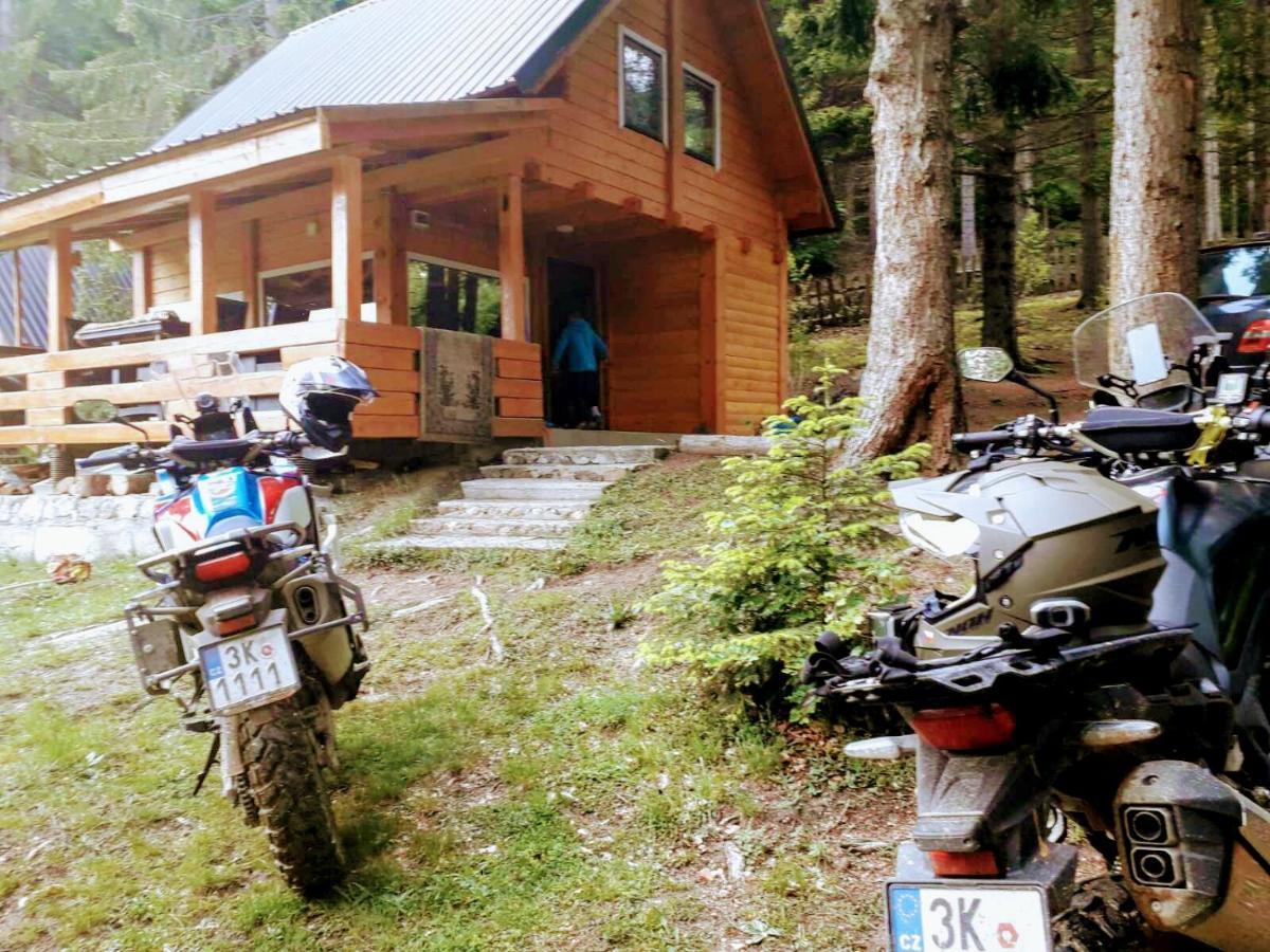페야 Peaks Of The Ballkans Tour 호스텔 외부 사진