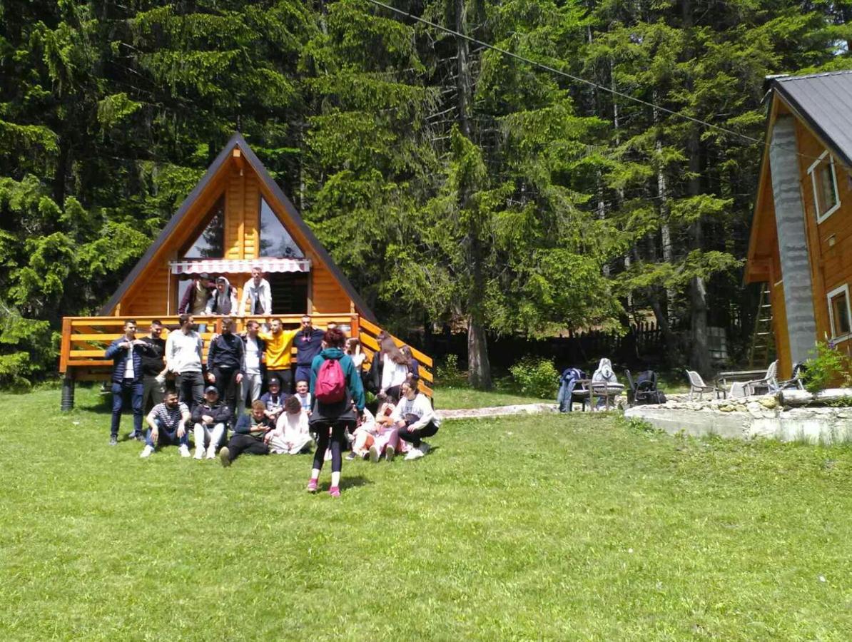 페야 Peaks Of The Ballkans Tour 호스텔 외부 사진